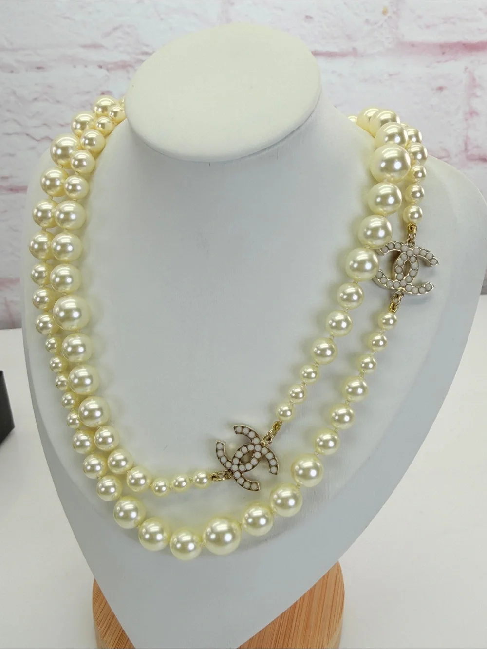 CHANEL CC Logo Timeless Classic Faux Pearl Necklace